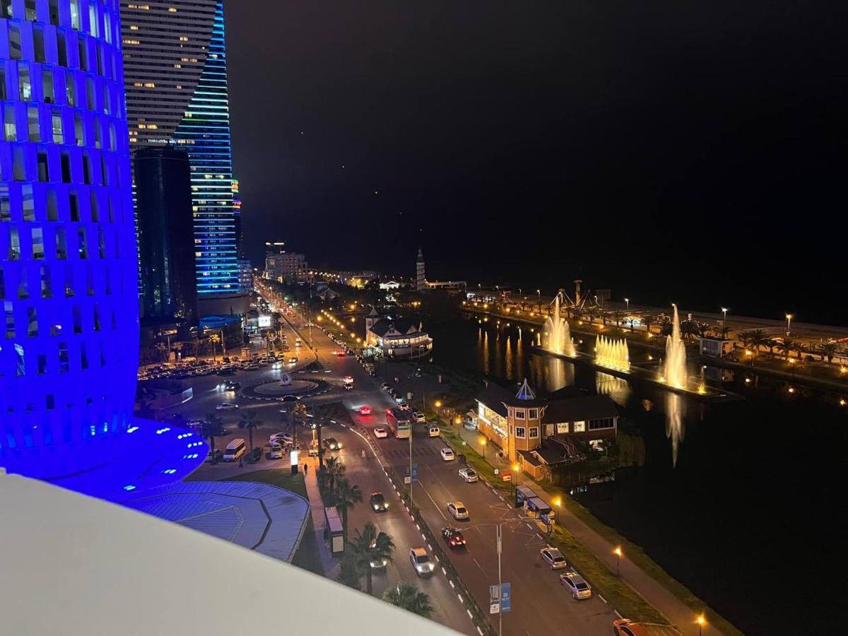 Gq Apartments On First Line Batumi Exterior photo
